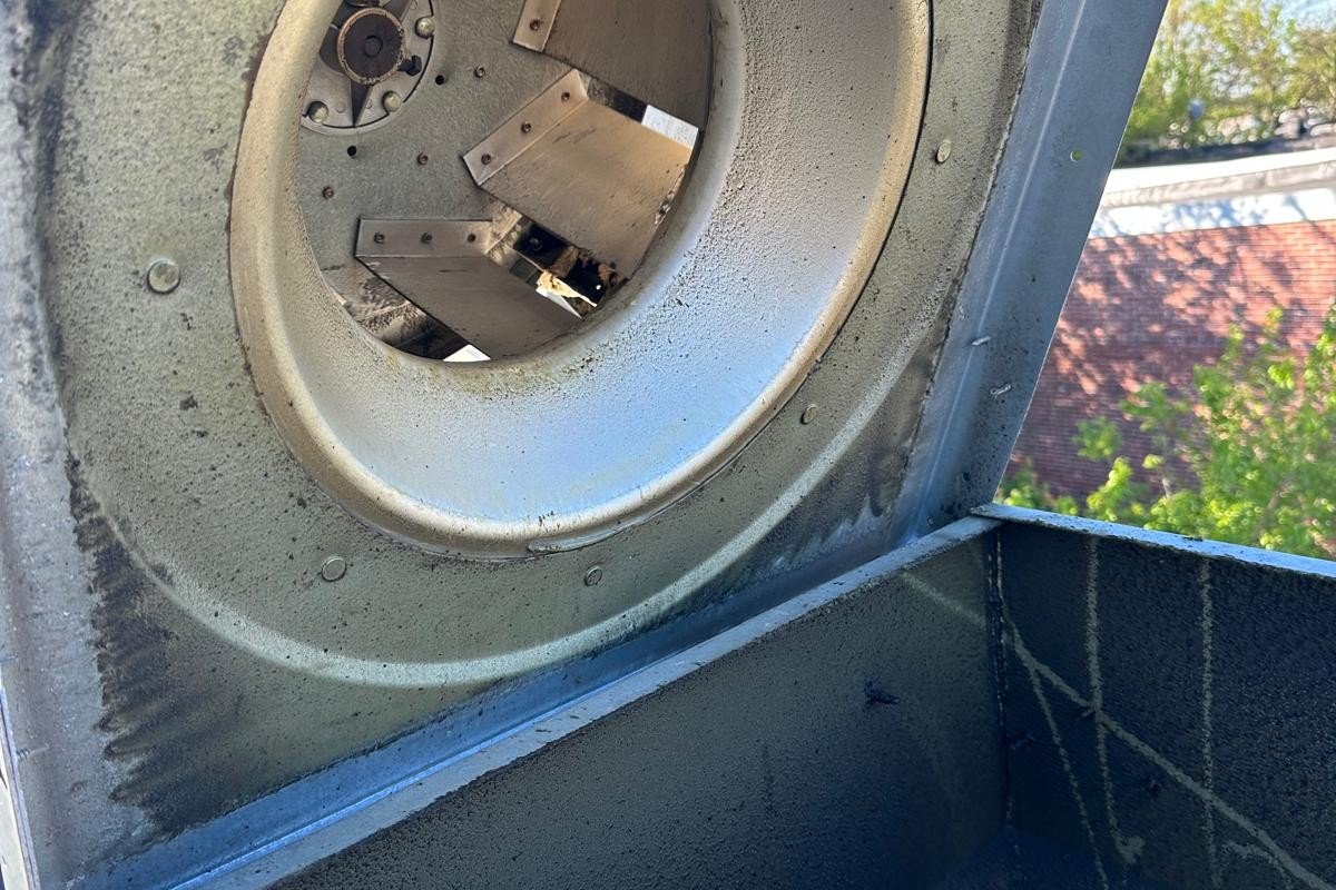 Exhaust fan before cleaning