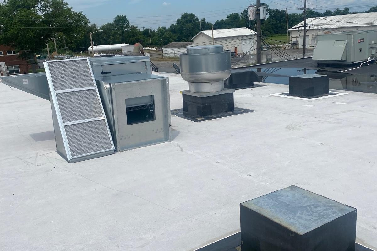 Commercial rooftop exhaust equipment